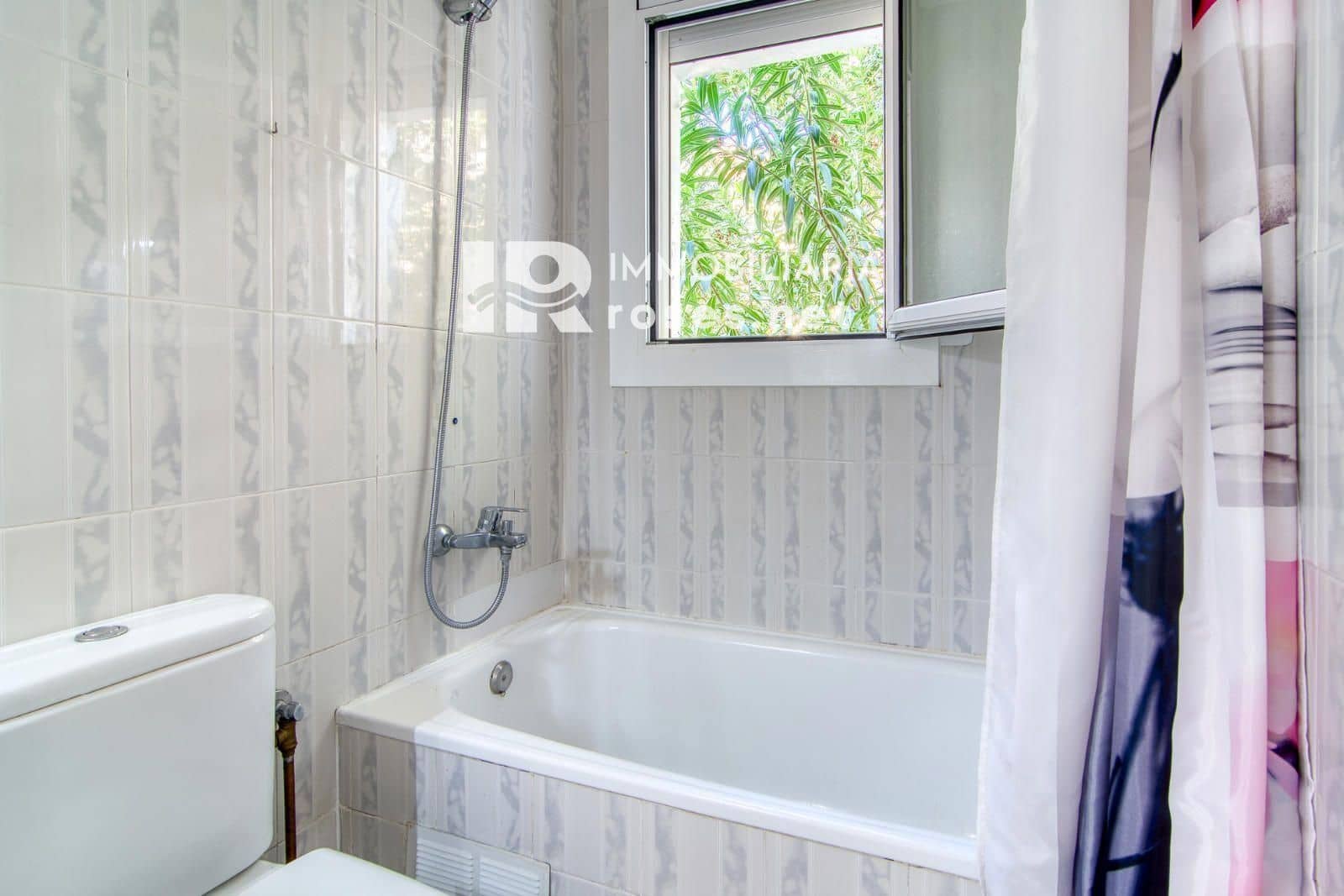 1 bedroom Flat for sale in Roses - € 172,000 (Ref: 10055745)