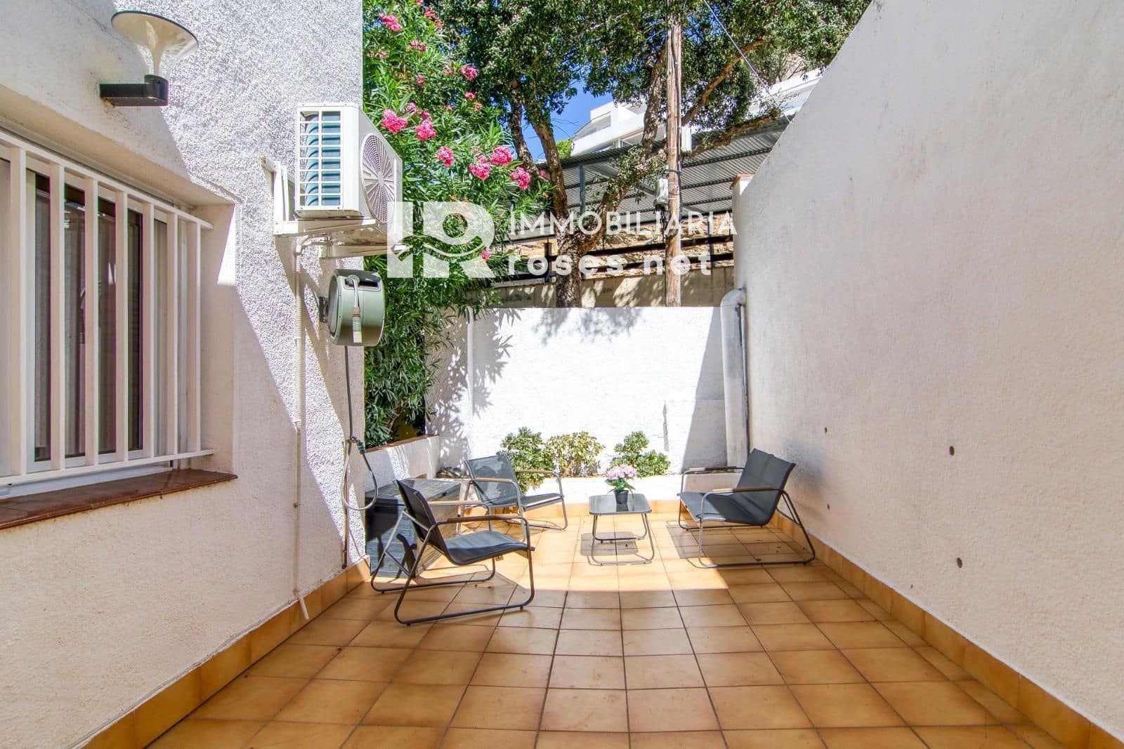 1 bedroom Flat for sale in Roses - € 172,000 (Ref: 10055745)