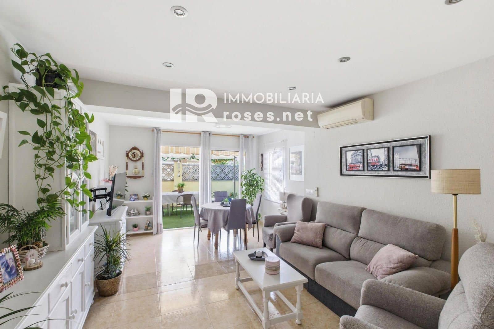 2 soverom Villa til salgs i Empuriabrava med garasje - € 307 000 (Ref: 10068117)