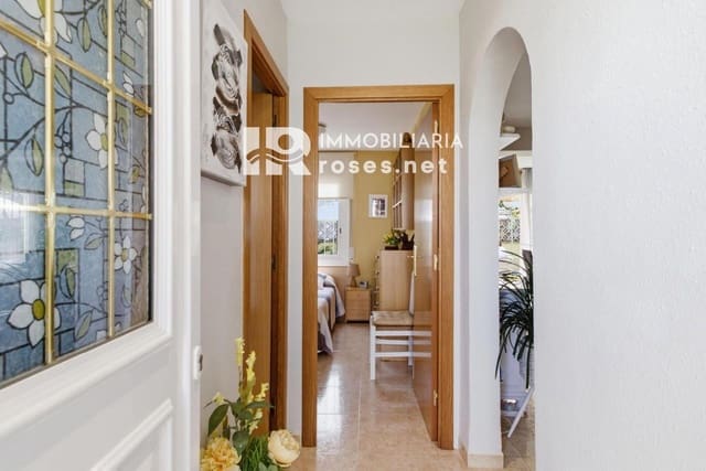 2 soverom Villa til salgs i Empuriabrava, Castelló d'Empúries med garasje - € 307 000 (Ref: 10068117)
