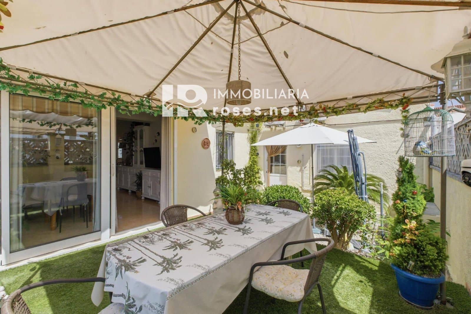 2 soverom Villa til salgs i Empuriabrava med garasje - € 307 000 (Ref: 10068117)