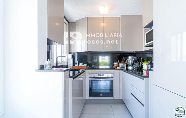 2 sovrum Lägenhet till salu i Santa Margarida, Roses - 215 000 € (Ref: 10068118)