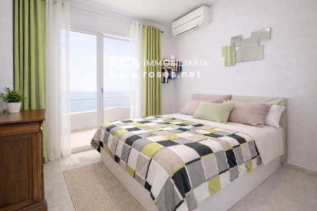 3 Zimmer Wohnung zu verkaufen in Roses mit Pool Garage - 670.000 € (Ref: 10078428)