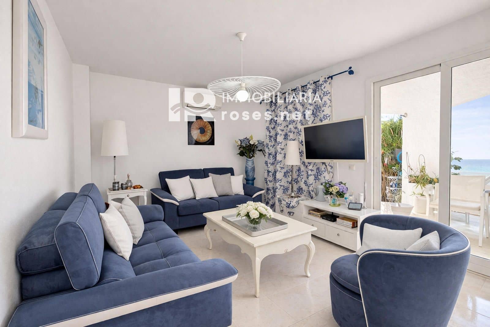 3 Zimmer Wohnung zu verkaufen in Roses mit Pool Garage - 670.000 € (Ref: 10078428)