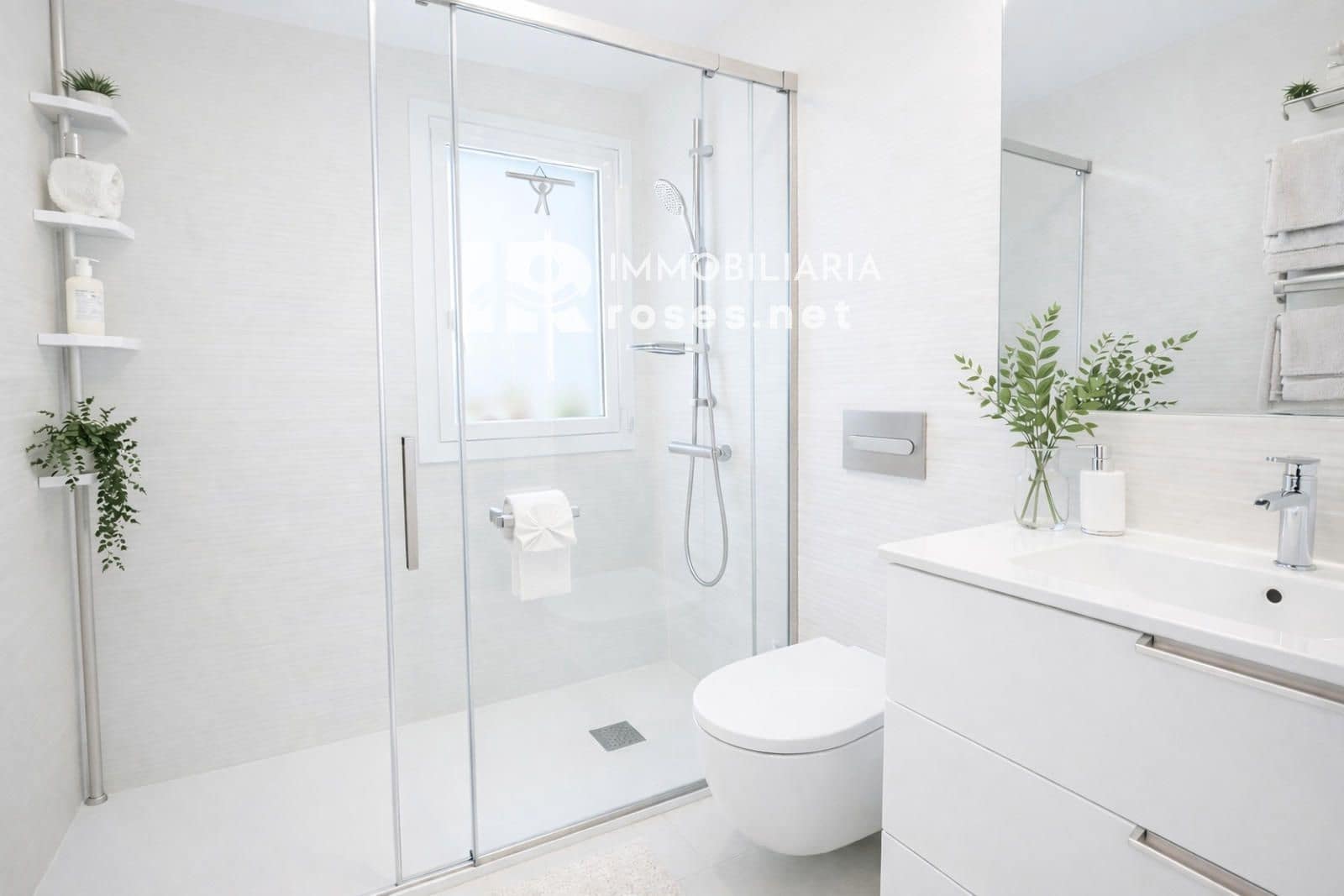 3 Zimmer Wohnung zu verkaufen in Roses mit Pool Garage - 670.000 € (Ref: 10078428)