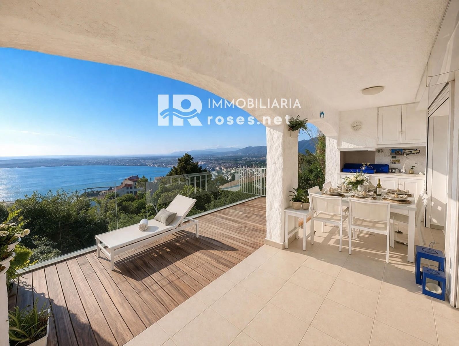 3 Zimmer Wohnung zu verkaufen in Roses mit Pool Garage - 670.000 € (Ref: 10078428)