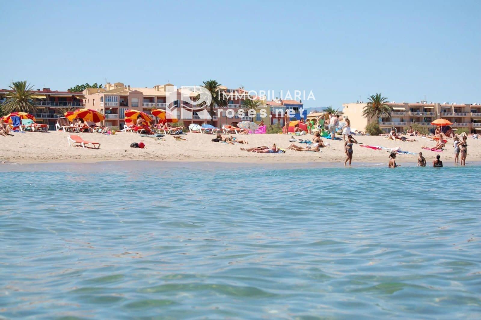 2 Zimmer Wohnung zu verkaufen in Empuriabrava mit Pool - 195.000 € (Ref: 10081595)