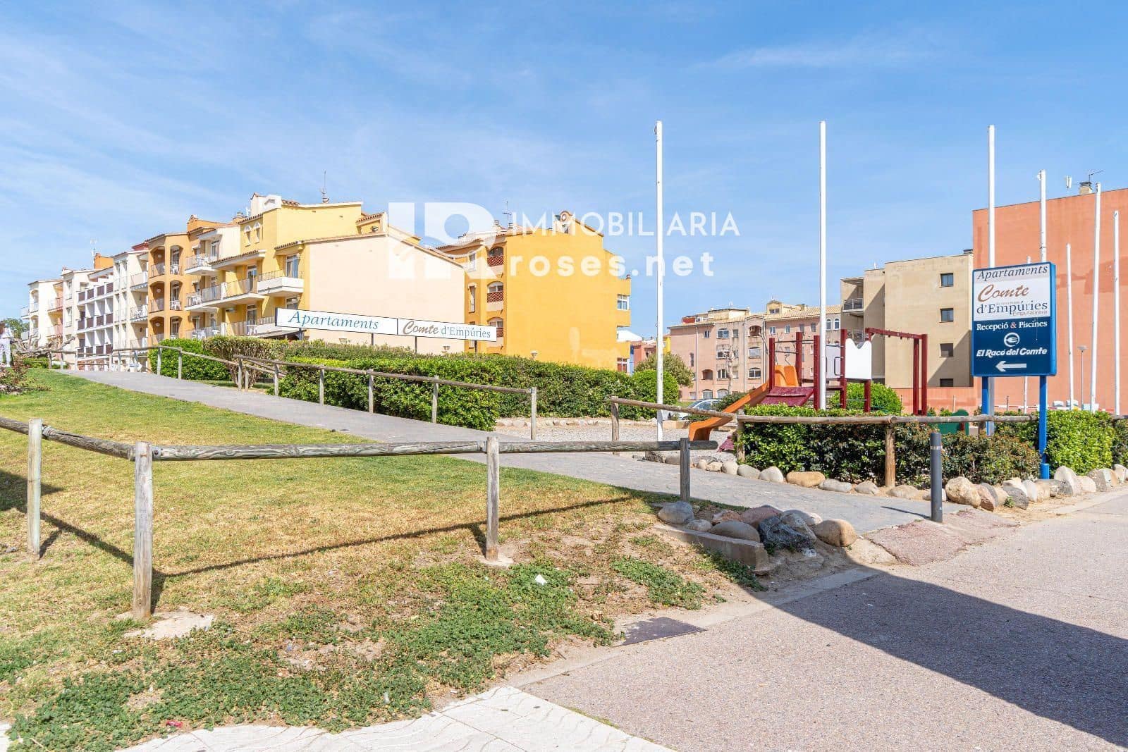 2 Zimmer Wohnung zu verkaufen in Empuriabrava mit Pool - 195.000 € (Ref: 10081595)