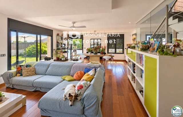 5 camera da letto Villa in vendita in Roses con piscina garage - 620.000 € (Rif: 10099159)