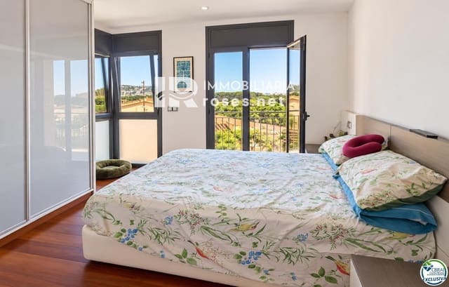 5 camera da letto Villa in vendita in Roses con piscina garage - 620.000 € (Rif: 10099159)