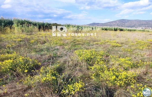 Tomt till salu i Torroella de Fluvià - 29 000 € (Ref: 10099160)