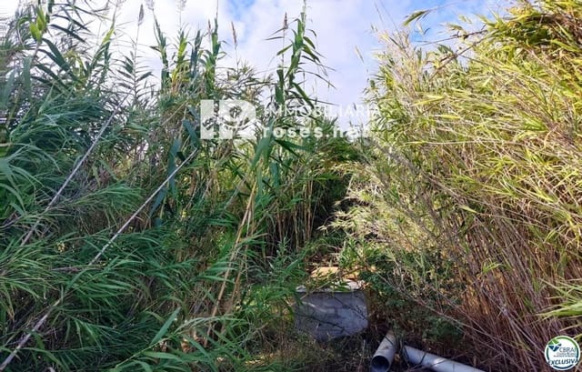 Tomt till salu i Torroella de Fluvià - 29 000 € (Ref: 10099160)