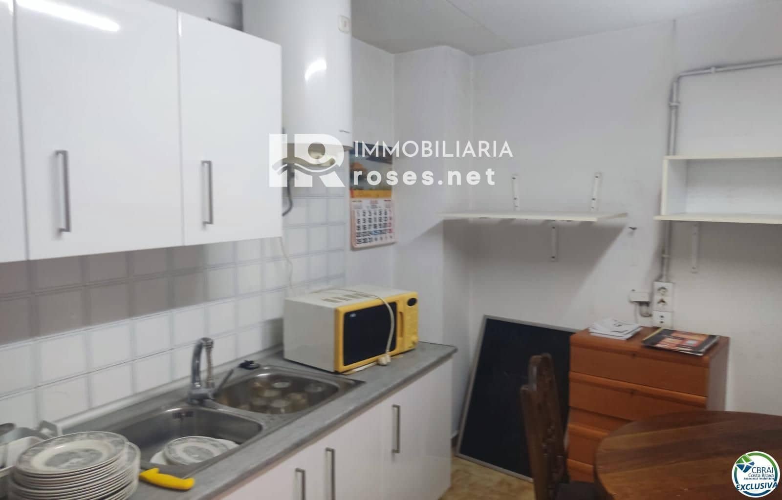 Comercial para venda em Empuriabrava - 144 000 € (Ref: 10099161)