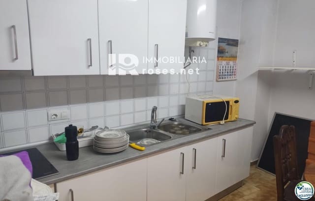 Comercial para venda em Empuriabrava, Castelló d'Empúries - 144 000 € (Ref: 10099161)
