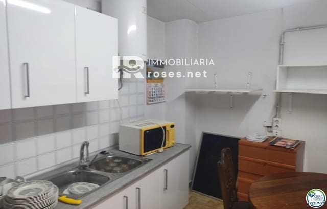 Comercial para venda em Empuriabrava, Castelló d'Empúries - 144 000 € (Ref: 10099161)