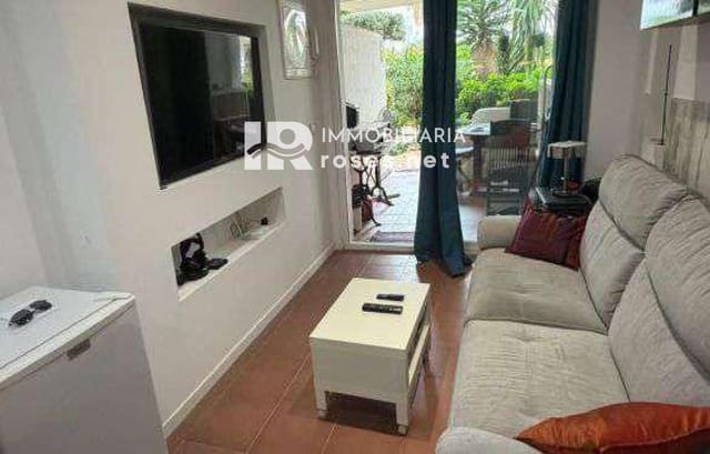 2 slaapkamer Flat te koop in Santa Margarida, Roses met zwembad - € 179.000 (Ref: 10099163)