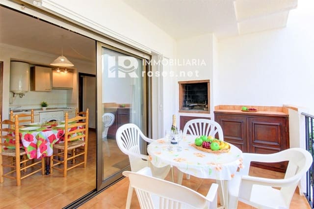 Piso de 1 habitación en Roses en venta con piscina garaje - 135.000 € (Ref: 10100552)