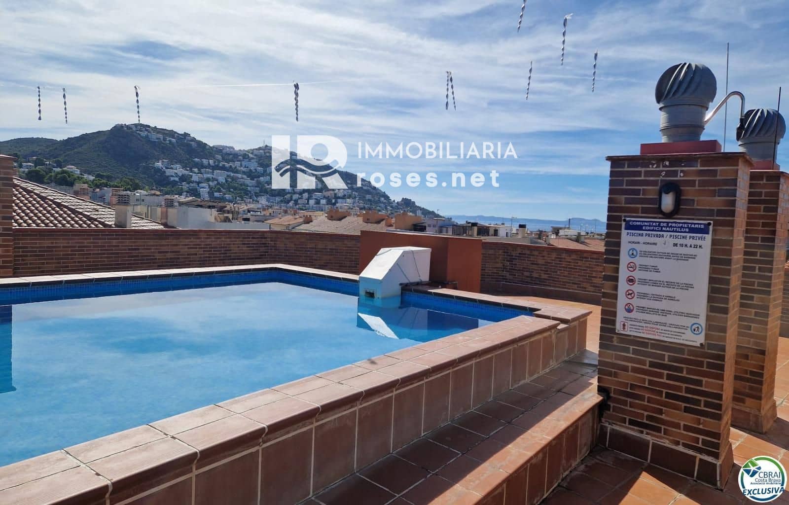 Piso de 3 habitaciones en Roses en venta con piscina garaje - 340.000 € (Ref: 10100553)