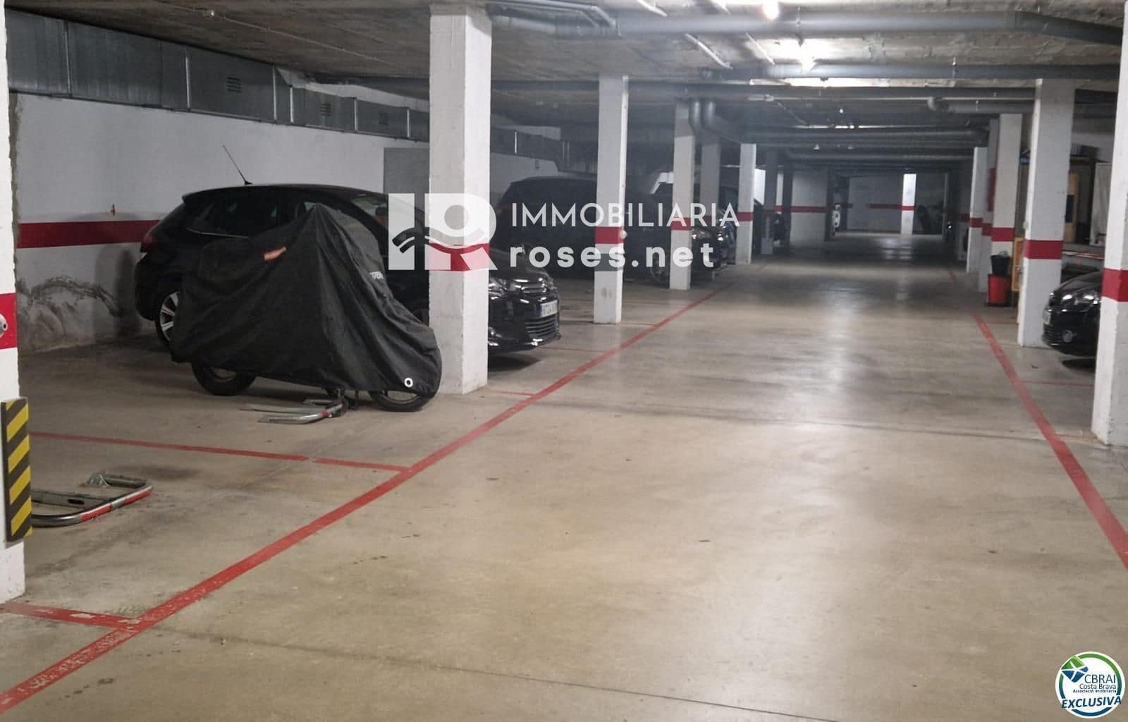 Piso de 3 habitaciones en Roses en venta con piscina garaje - 340.000 € (Ref: 10100553)