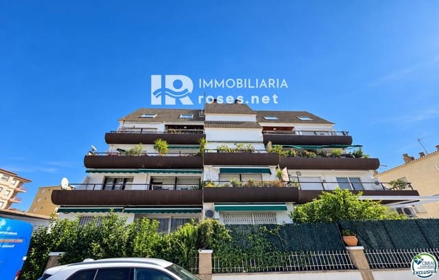 Piso en Santa Margarida, Roses en venta - 185.000 € (Ref: 10100554)