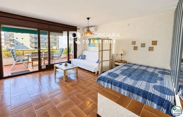 Piso en Santa Margarida, Roses en venta - 185.000 € (Ref: 10100554)