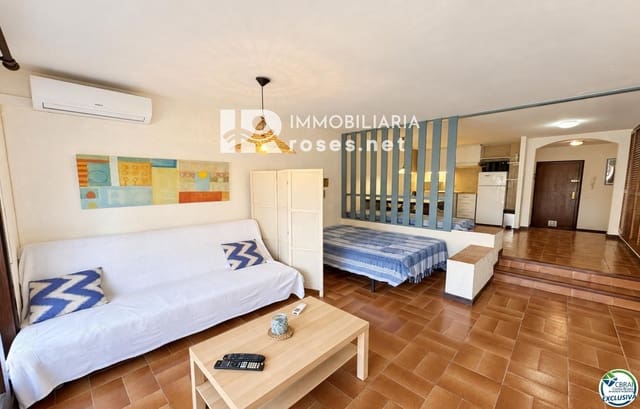 Piso en Santa Margarida, Roses en venta - 185.000 € (Ref: 10100554)