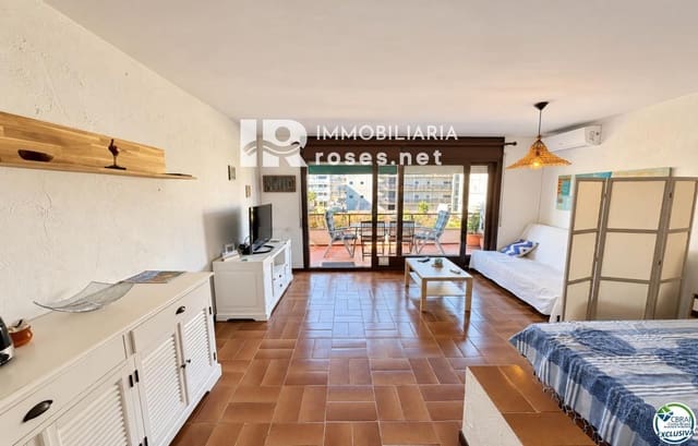 Piso en Santa Margarida, Roses en venta - 185.000 € (Ref: 10100554)