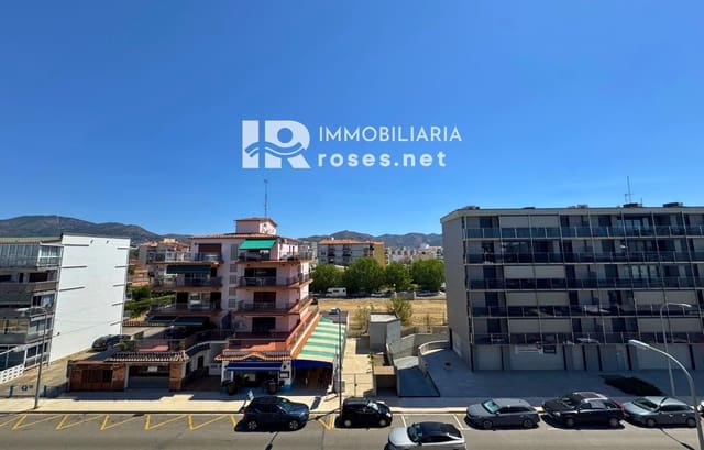 Piso de 2 habitaciones en Santa Margarida, Roses en venta - 180.000 € (Ref: 10100556)