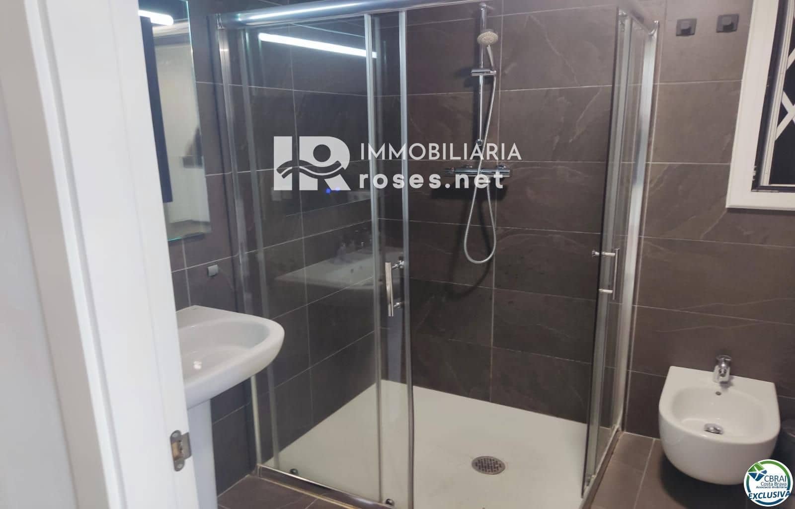 3 makuuhuone Huvila myytävänä paikassa Empuriabrava mukana uima-altaan 
autotalli - 475 000 € (Ref: 10111879)