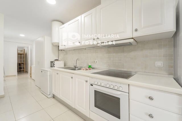 3 sovrum Lägenhet till salu i Santa Margarida, Roses med pool - 169 000 € (Ref: 10130176)