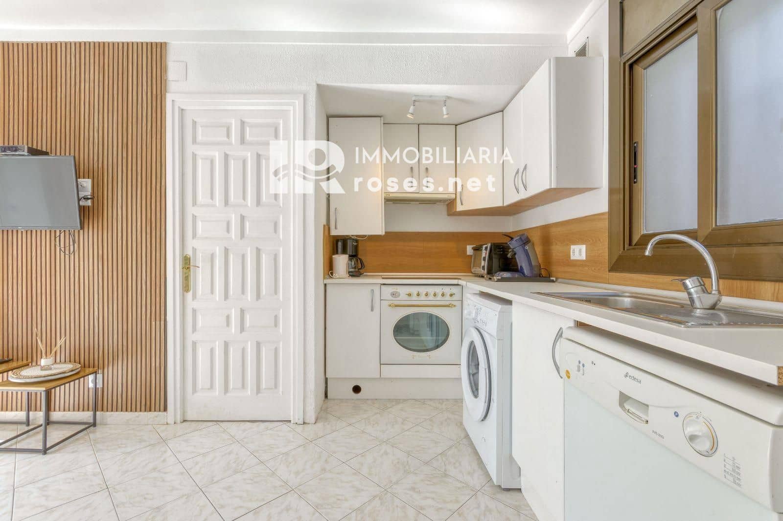 1 chambre Appartement à vendre à Roses avec piscine garage - 139 500 € (Ref: 10132051)