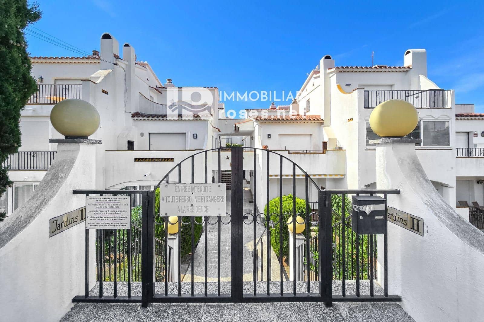1 chambre Appartement à vendre à Roses avec piscine garage - 139 500 € (Ref: 10132051)
