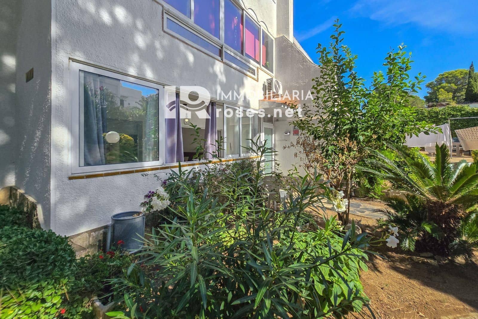 1 chambre Appartement à vendre à Roses avec piscine garage - 139 500 € (Ref: 10132051)