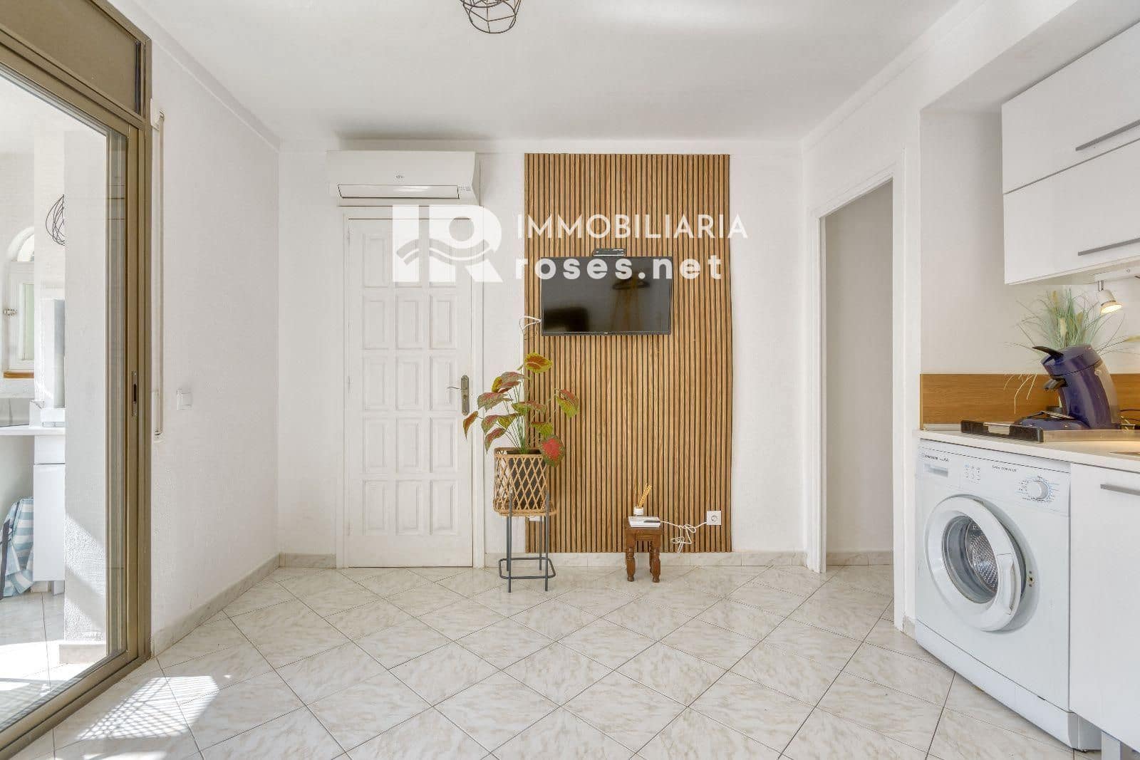 1 Zimmer Wohnung zu verkaufen in Roses mit Pool Garage - 139.500 € (Ref: 10133499)