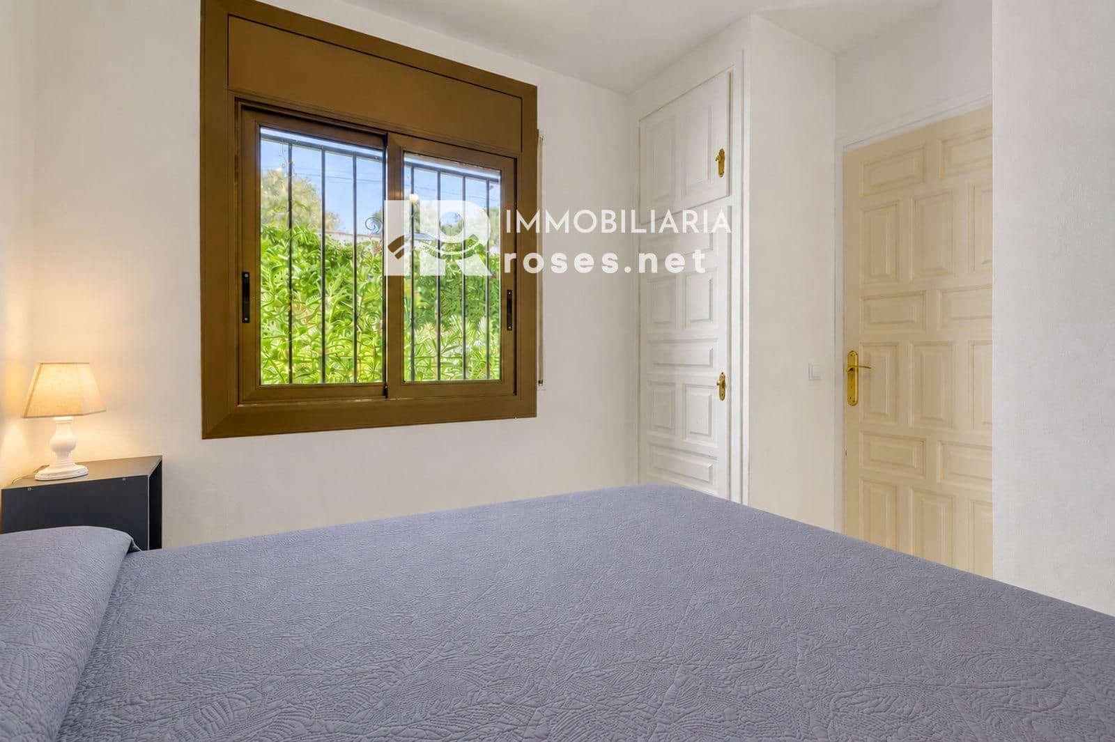 1 Zimmer Wohnung zu verkaufen in Roses mit Pool Garage - 139.500 € (Ref: 10133499)