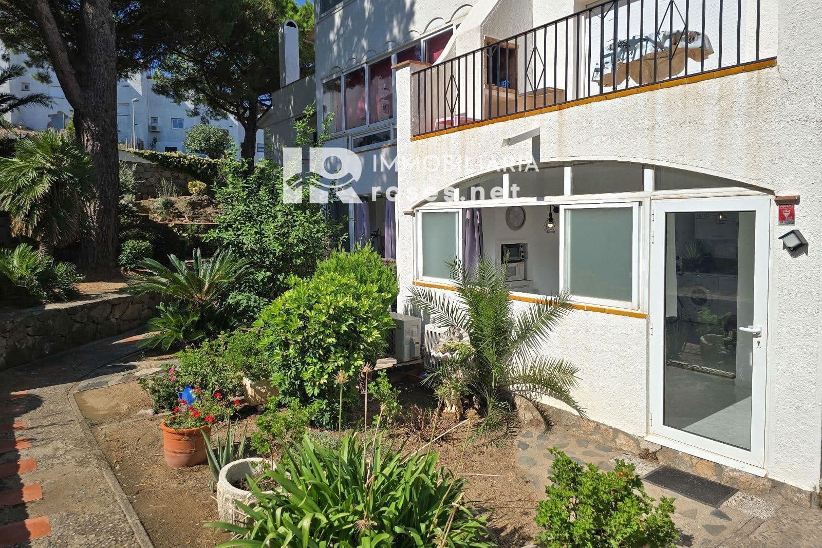 1 Zimmer Wohnung zu verkaufen in Roses mit Pool Garage - 139.500 € (Ref: 10133499)