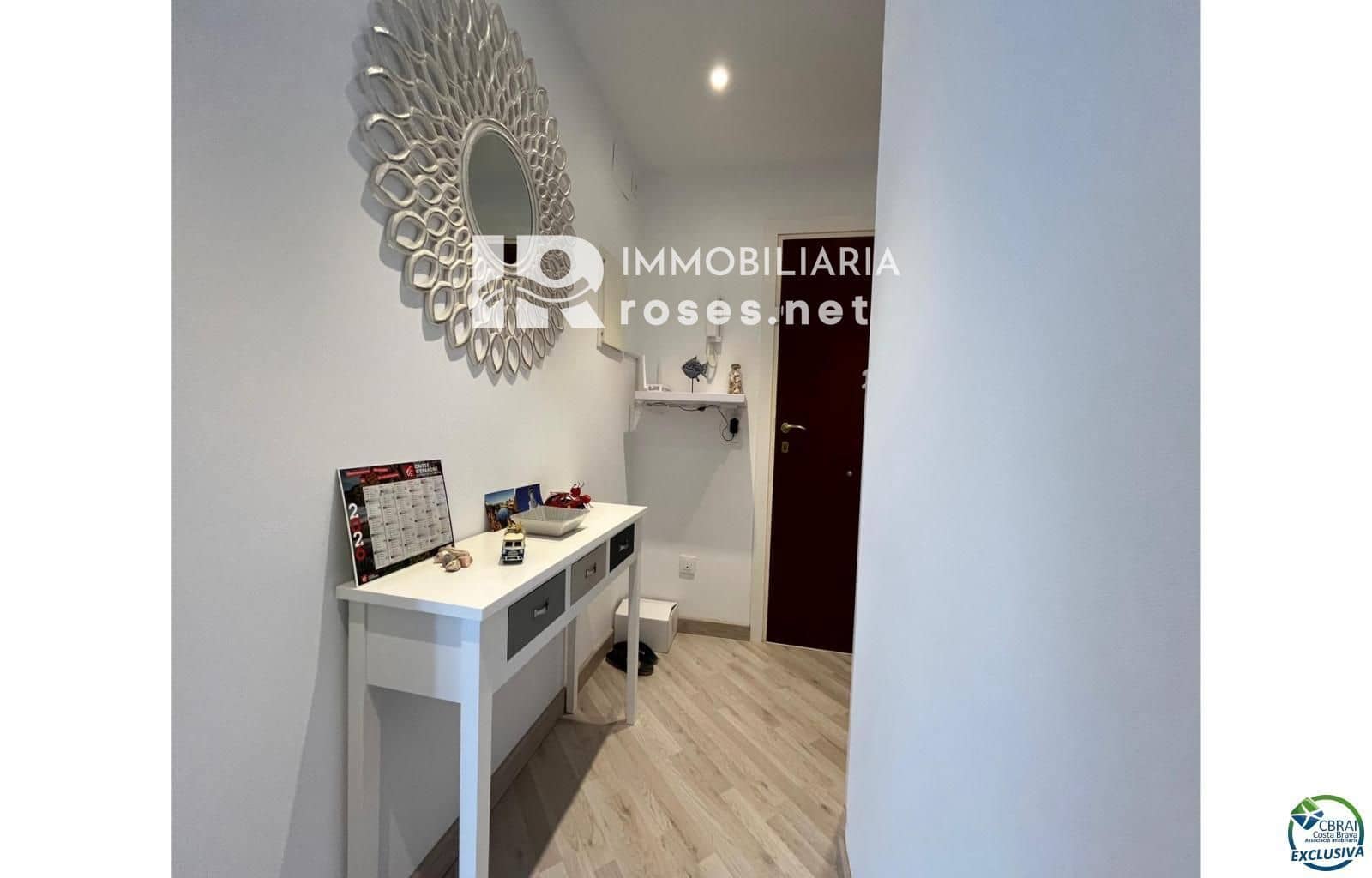 Flat for sale in Empuriabrava - € 169,000 (Ref: 10136324)