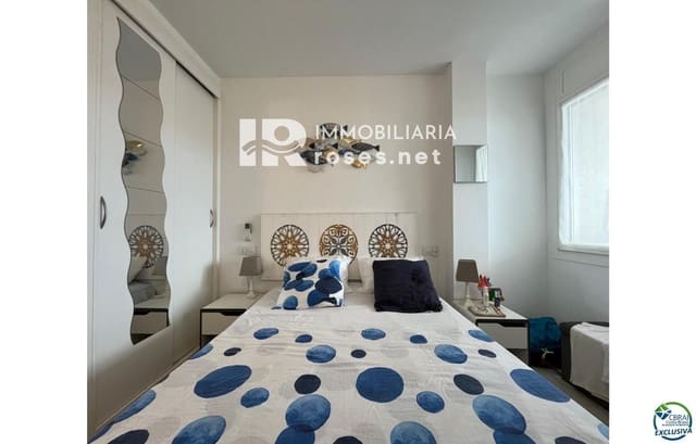 Flat for sale in Empuriabrava, Castelló d'Empúries - € 169,000 (Ref: 10136324)