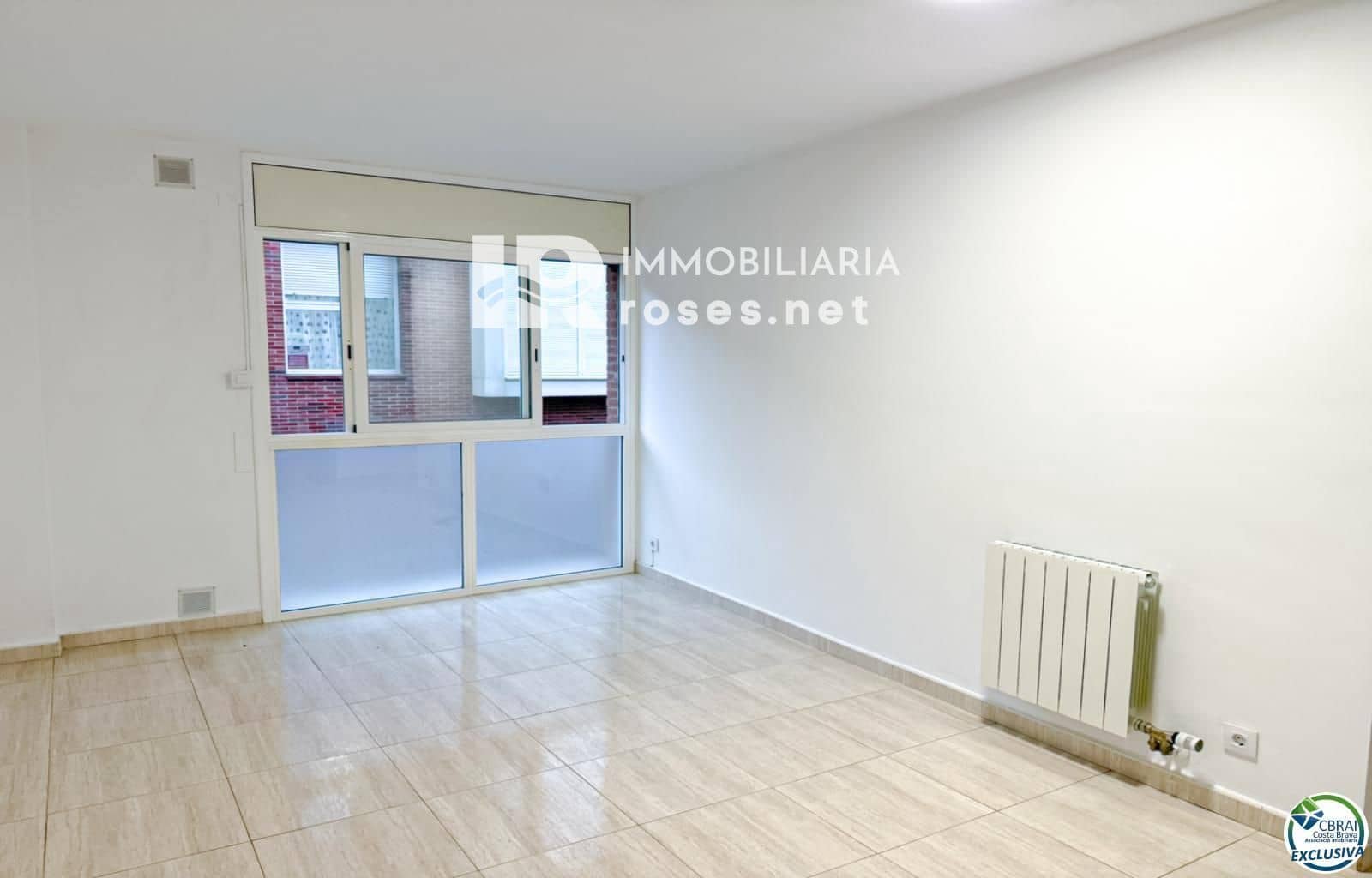 2 bedroom Flat for sale in Figueres - € 135,000 (Ref: 10136325)