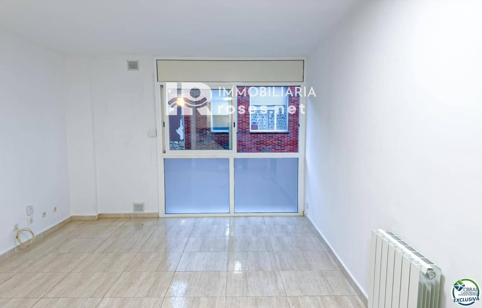 2 bedroom Flat for sale in Figueres - € 135,000 (Ref: 10136325)