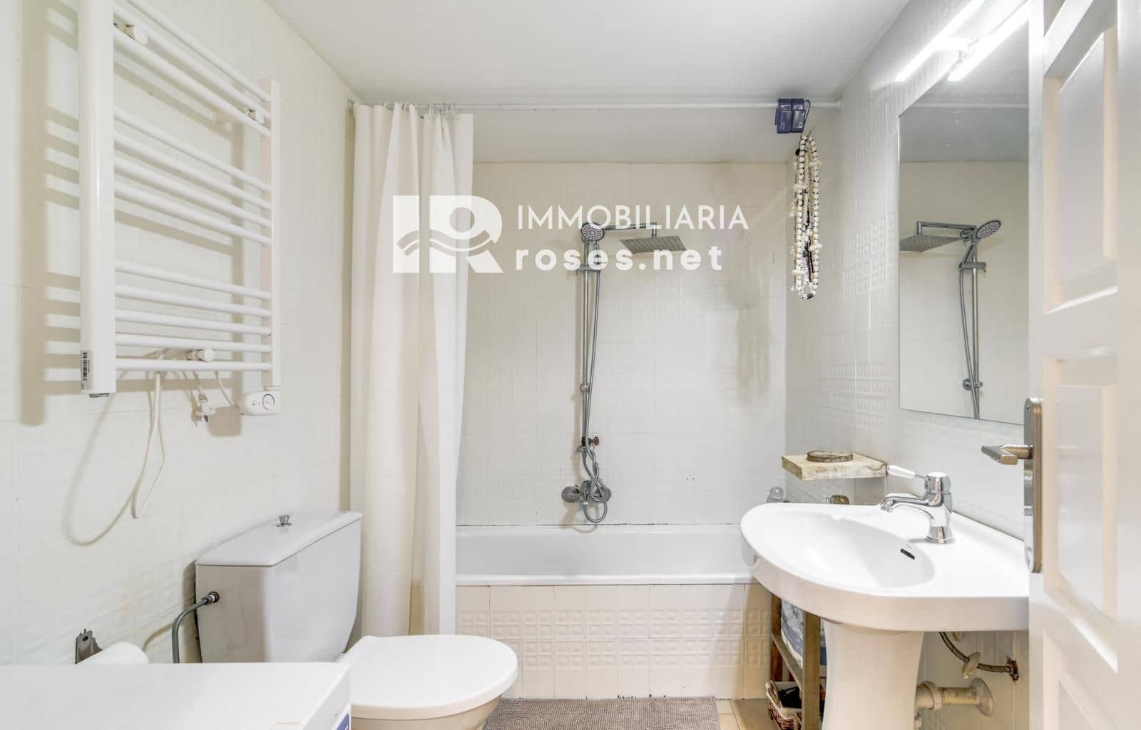 2 bedroom Flat for sale in Roses - € 169,500 (Ref: 10140050)