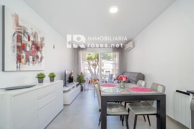2 slaapkamer Flat te koop in Empuriabrava, Castelló d'Empúries met zwembad - € 257.000 (Ref: 10155570)