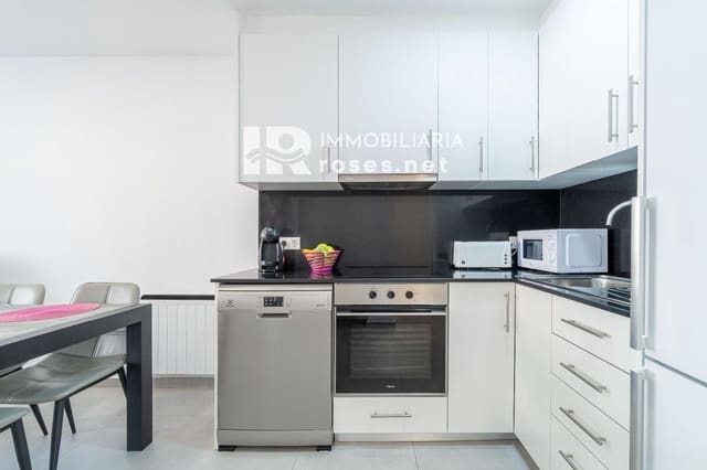 2 slaapkamer Flat te koop in Empuriabrava, Castelló d'Empúries met zwembad - € 257.000 (Ref: 10155570)