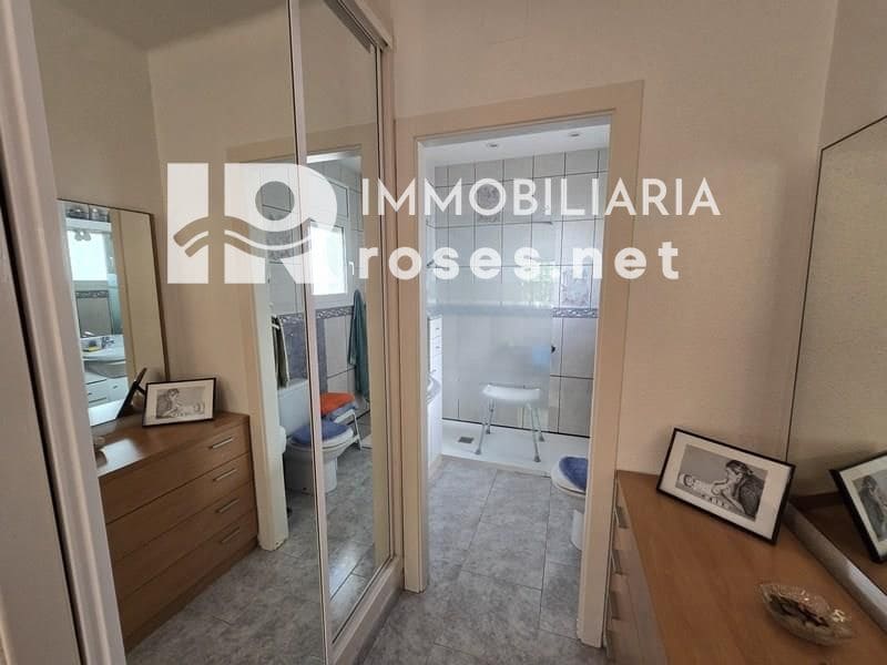 2 Zimmer Villa zu verkaufen in Empuriabrava mit Pool Garage - 495.000 € (Ref: 10169348)