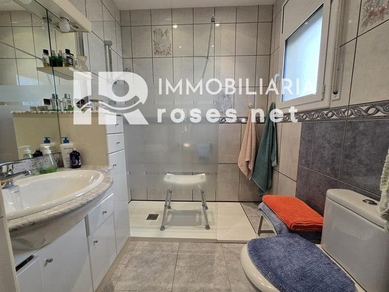 2 Zimmer Villa zu verkaufen in Empuriabrava mit Pool Garage - 495.000 € (Ref: 10169348)