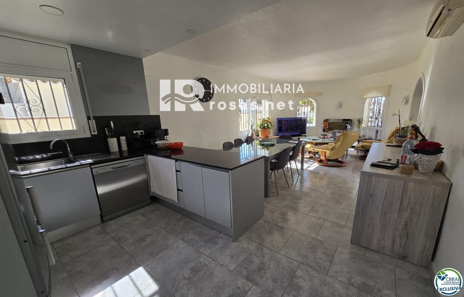 2 Zimmer Villa zu verkaufen in Empuriabrava mit Pool Garage - 495.000 € (Ref: 10169348)