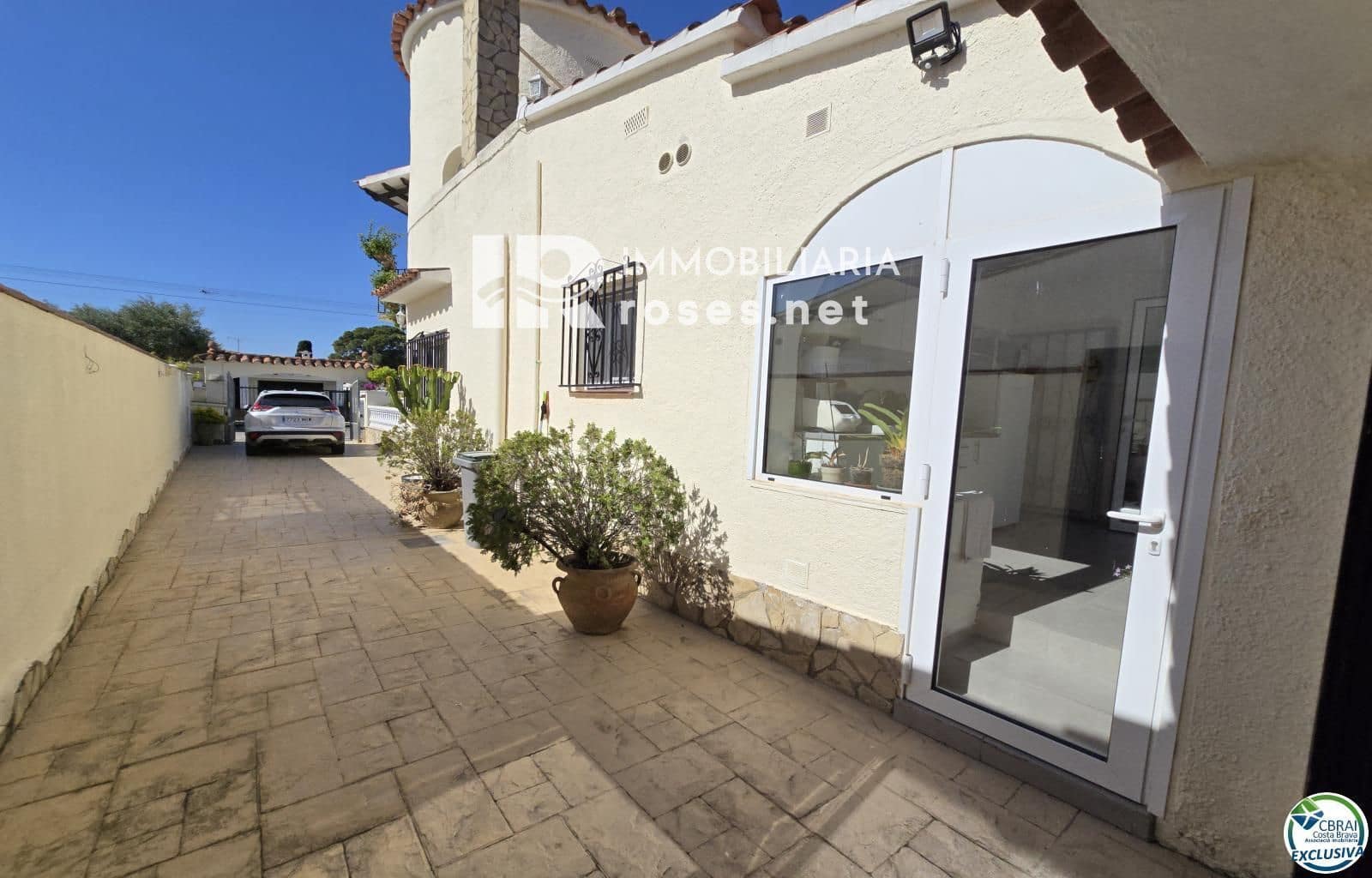 2 Zimmer Villa zu verkaufen in Empuriabrava mit Pool Garage - 495.000 € (Ref: 10169348)