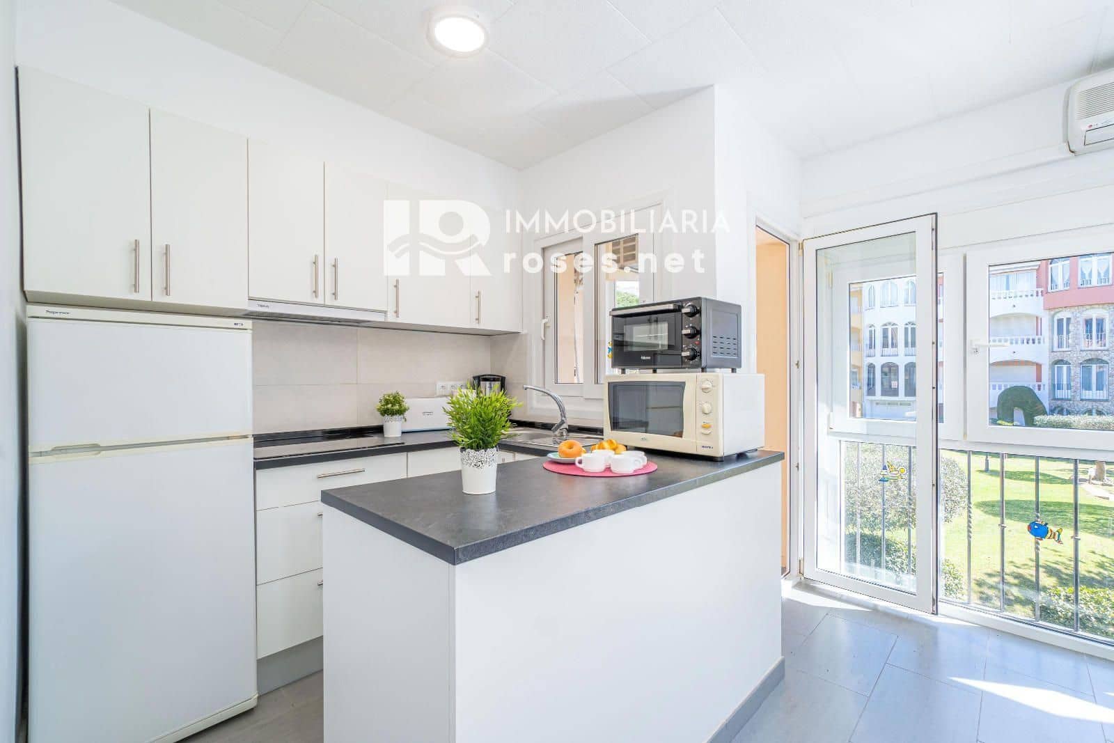 2 soverom Leilighet til salgs i Empuriabrava med svømmebasseng - € 185 000 (Ref: 10177512)