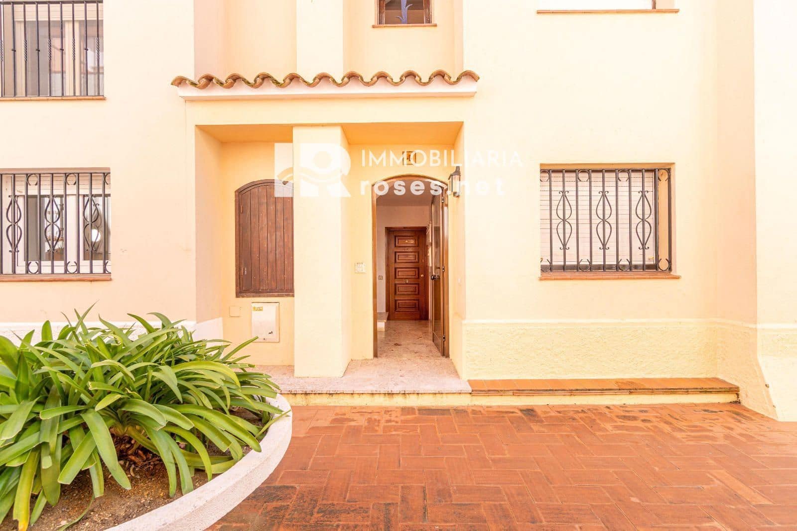 2 soverom Leilighet til salgs i Empuriabrava med svømmebasseng - € 185 000 (Ref: 10177512)