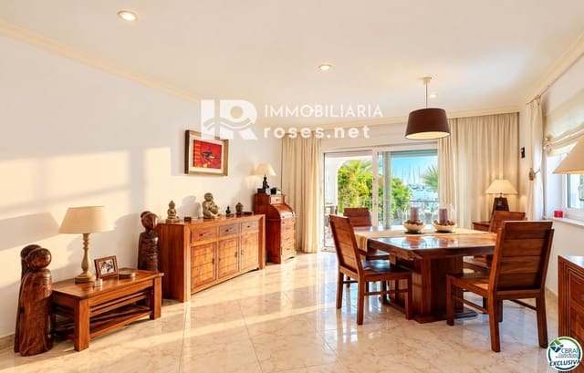 2 sypialnia Willa na sprzedaż w Empuriabrava, Castelló d'Empúries z garażem - 490 000 € (Ref: 10185464)